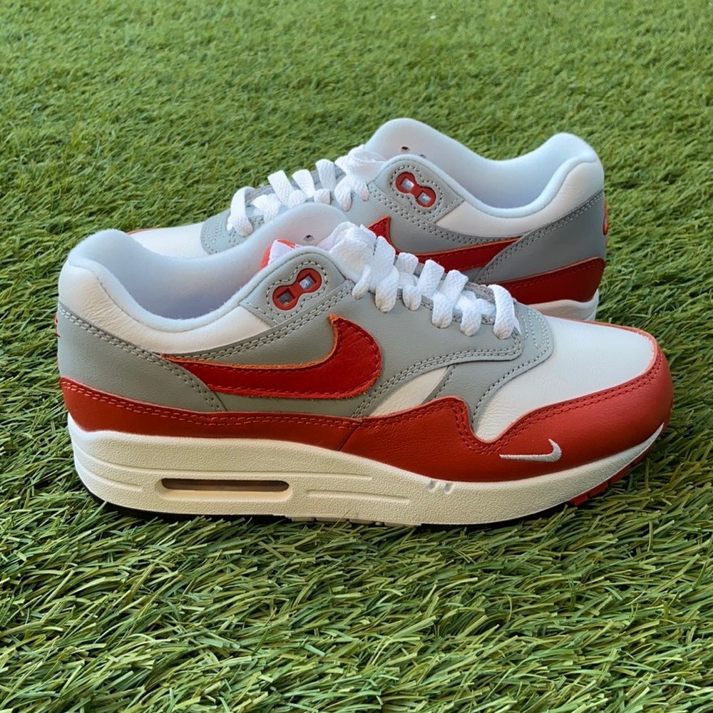 Nike Air Max 1 LV8